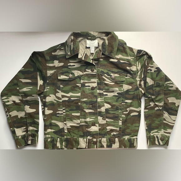 Forever 21 Jackets & Blazers - Forever 21 Long Sleeve Camo Jacket
